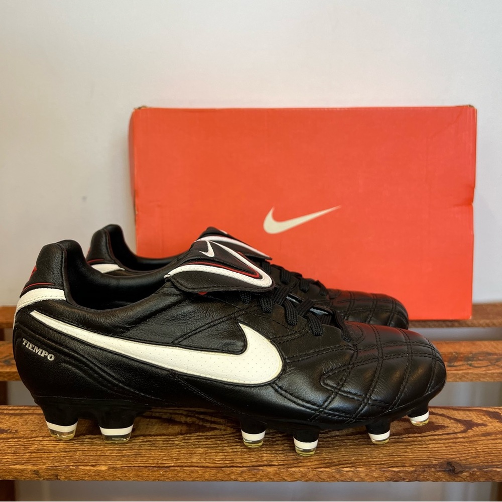 New Nike Tiempo Legend III FB Soccer Cleats Black and Red Women’s 6